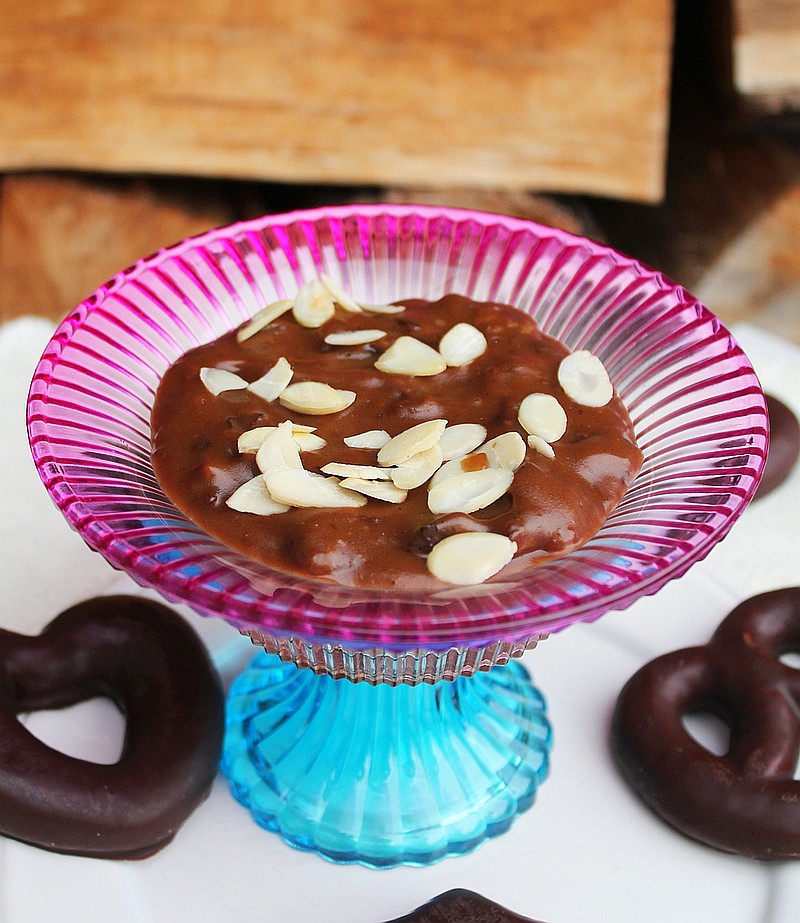 Aromatyczna świąteczna zupa piernikowa – moczka. Słodka śląska tradycja pysznych świątecznych przysmaków